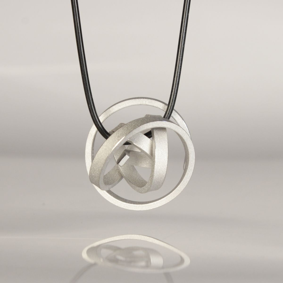 Anhänger Knotenschmuck Kugel Knoten ANH-12