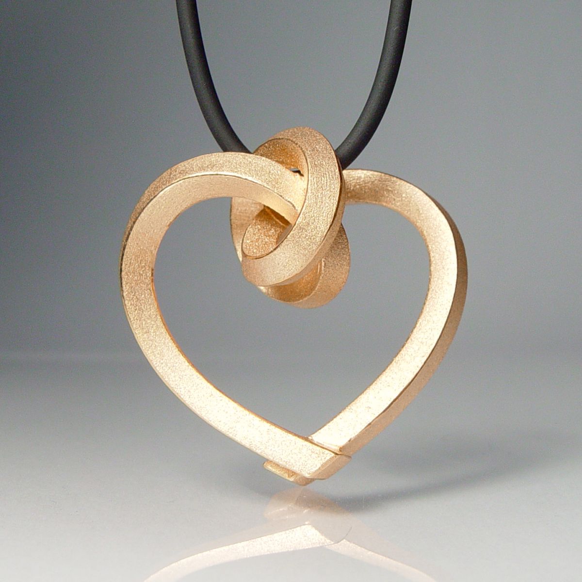 Anhänger Knotenschmuck Gebundenes Herz ANH-2