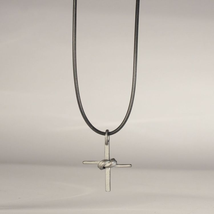 Anhänger Knotenschmuck Mini Kreuz ANH-24