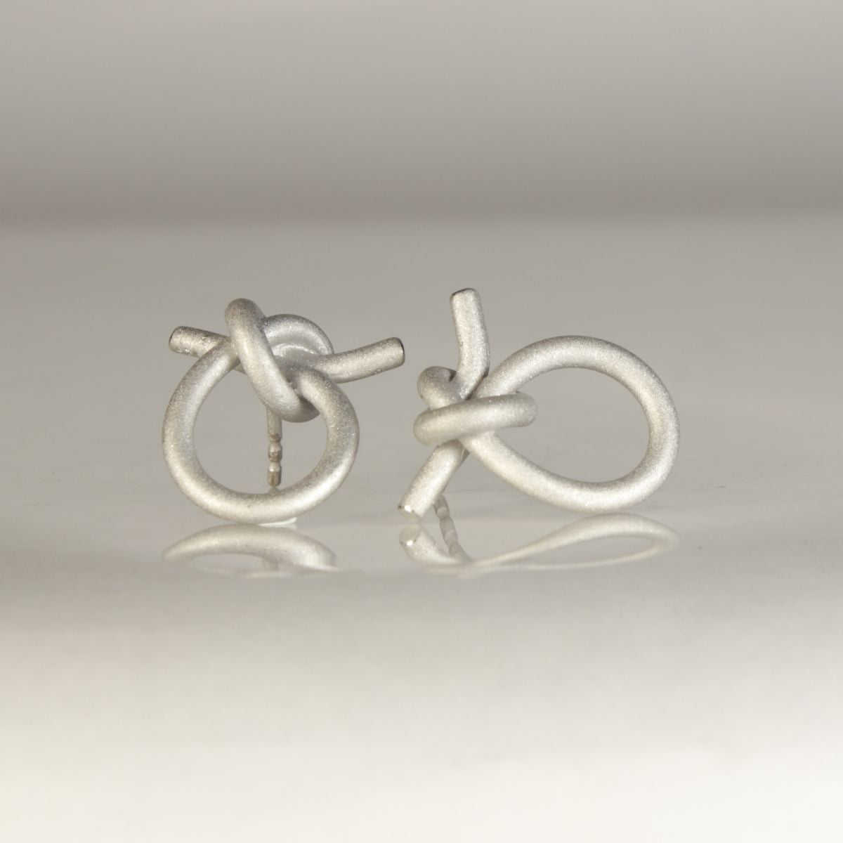 Ohrstecker Knotenschmuck Schlaufen OST-22