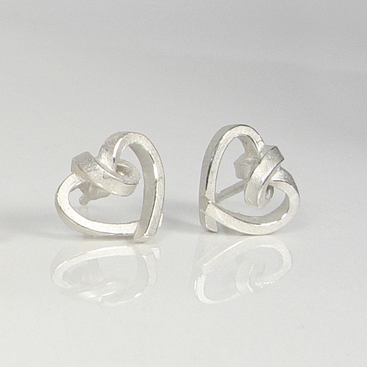 Ohrstecker Knotenschmuck Herzen OST-H20